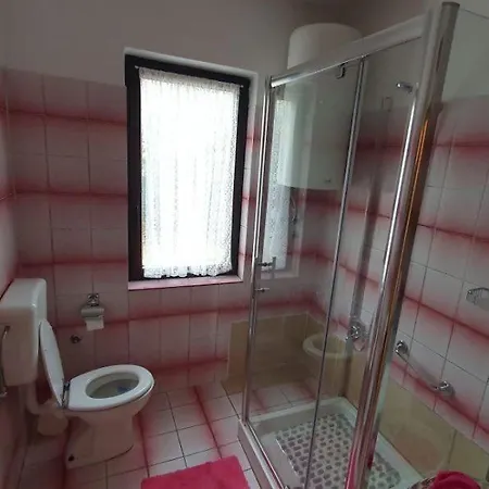 Roza With Private Bathroom Country Area 6 Km From The Maison d'hôtes