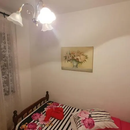 Roza With Private Bathroom Country Area 6 Km From The Fuškulin